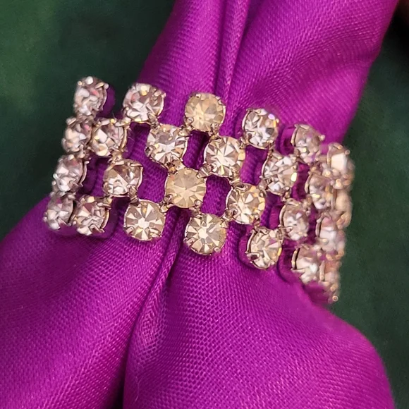 Western Germany Rhinestone Clip On Vintage Earrings ~ Costume Jewelry ~ Sparkle! - Picture 13 of 16